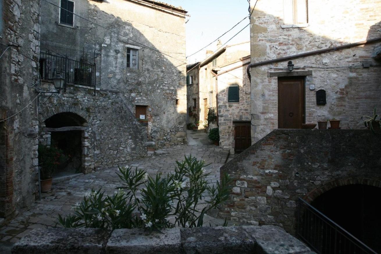 Locanda La Pieve Semproniano Екстер'єр фото