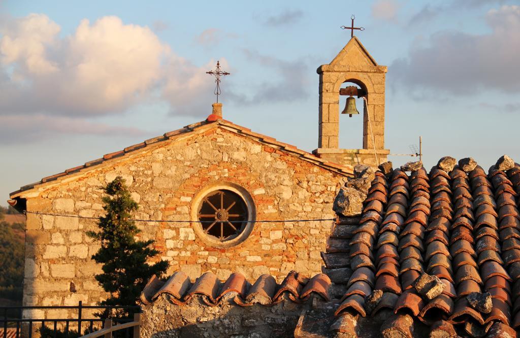 Locanda La Pieve Semproniano Екстер'єр фото